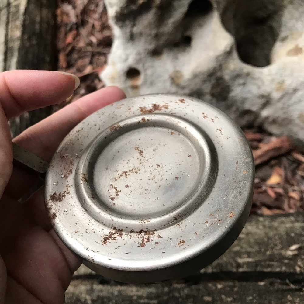 Metal accent holder - Picture 3 of 4